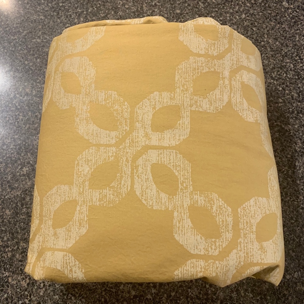 West Elm Organic Carved Circles Queen Duvet Cover